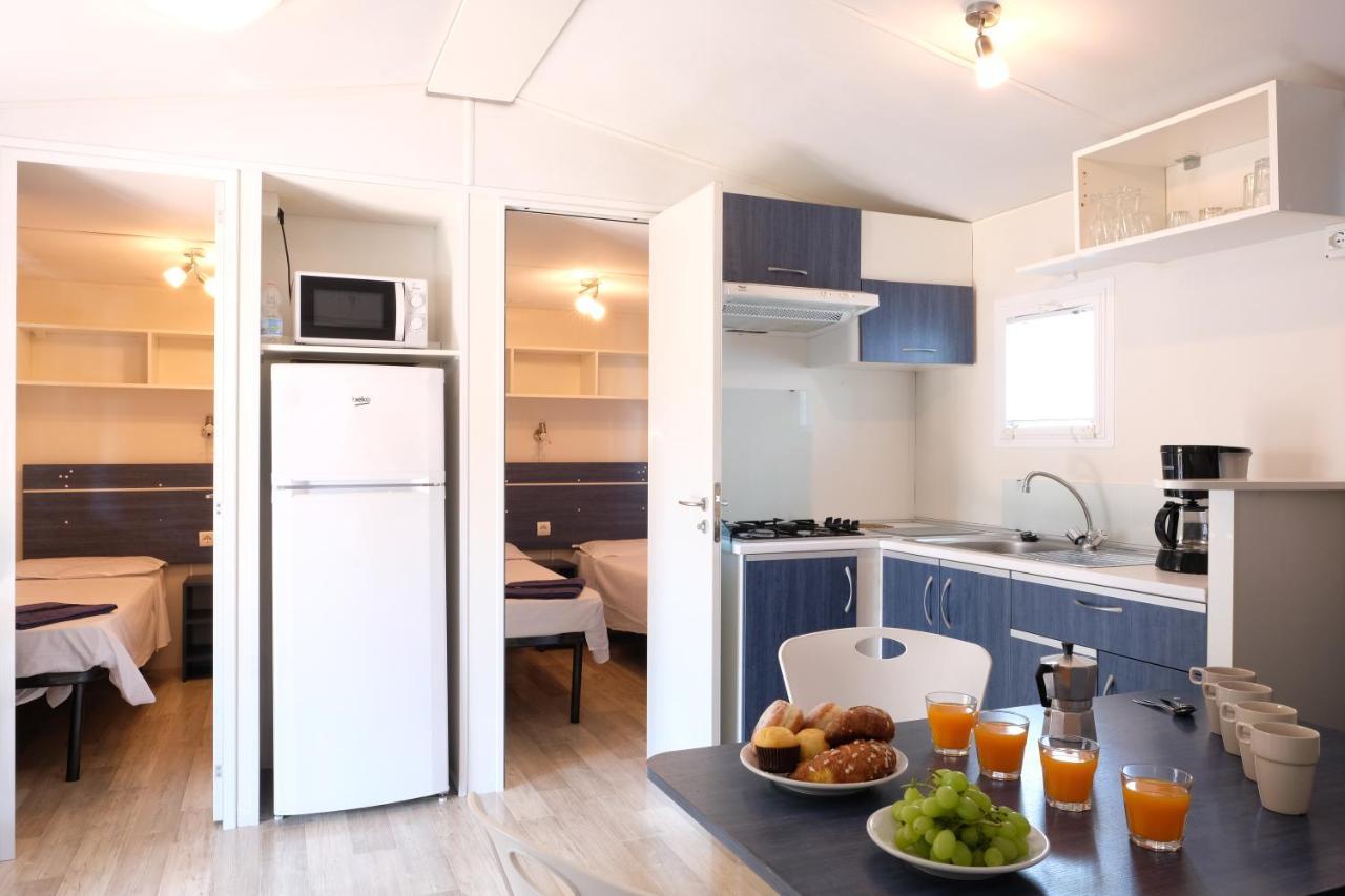 Happy Camp Mobile Homes In Camping Village Free Time マリーナ・ディ・ビッボーナ エクステリア 写真