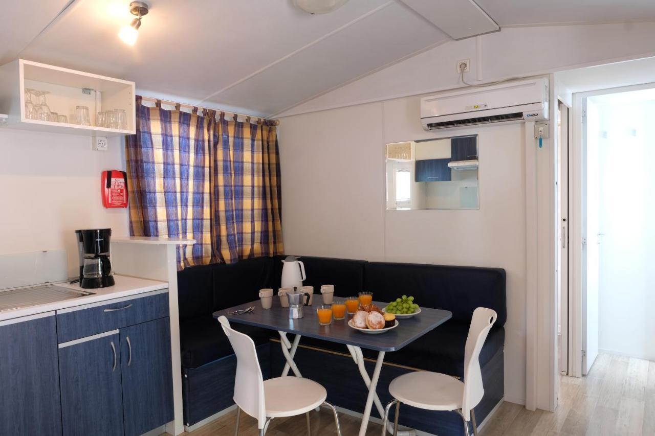 Happy Camp Mobile Homes In Camping Village Free Time マリーナ・ディ・ビッボーナ エクステリア 写真